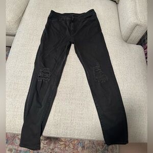 American Eagle Super Stretch Black Ripped Skinny Jeans Size 12